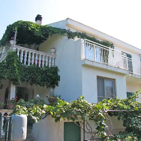 Apartment Marica Grebastica